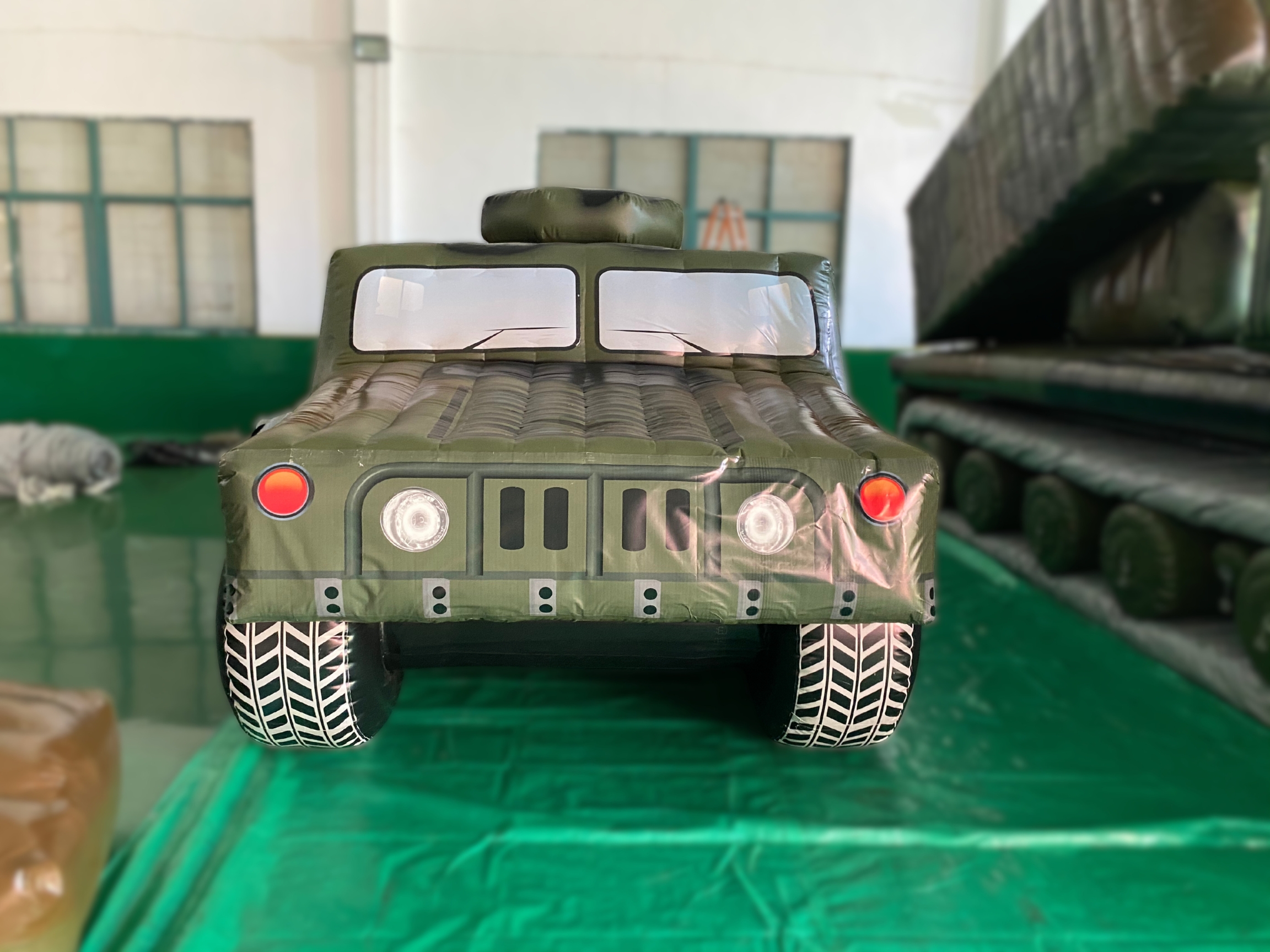 FIELD REPLICA OFF-ROAD TRUCK thumbnail